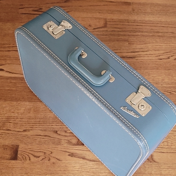carilite vintage suitcase